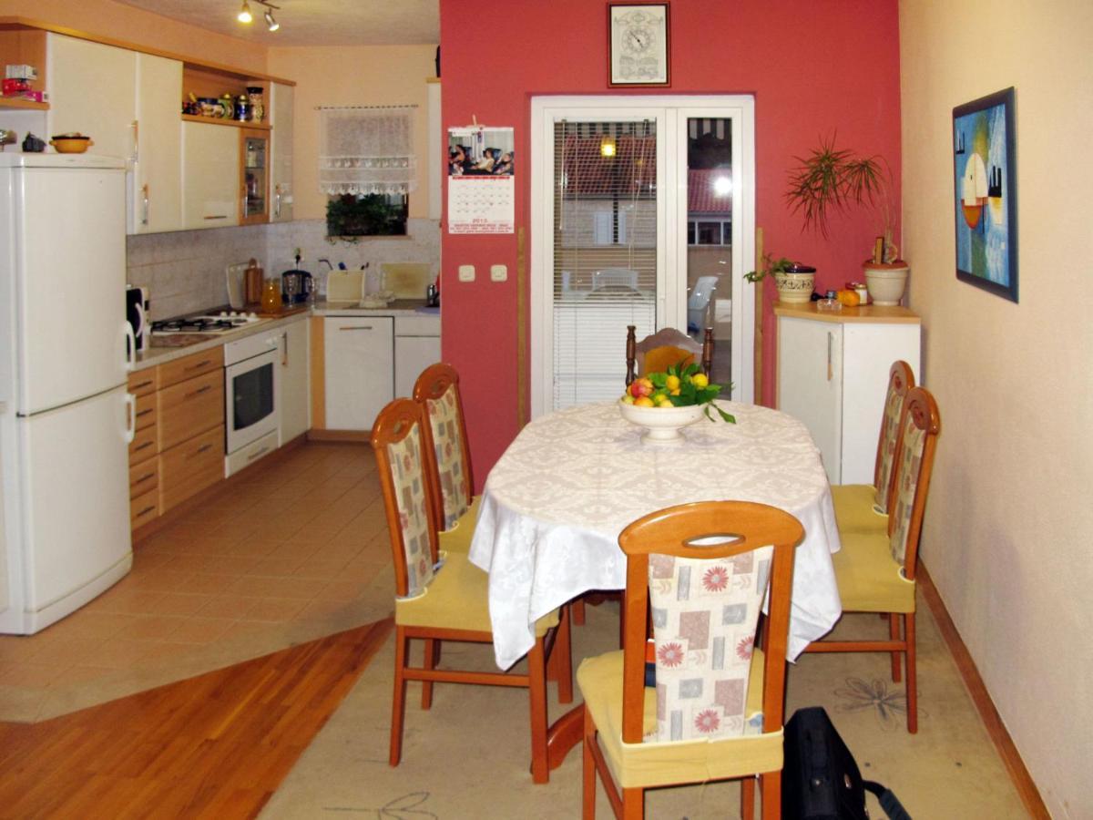 Apartment Mira By Interhome Mirca  Екстер'єр фото